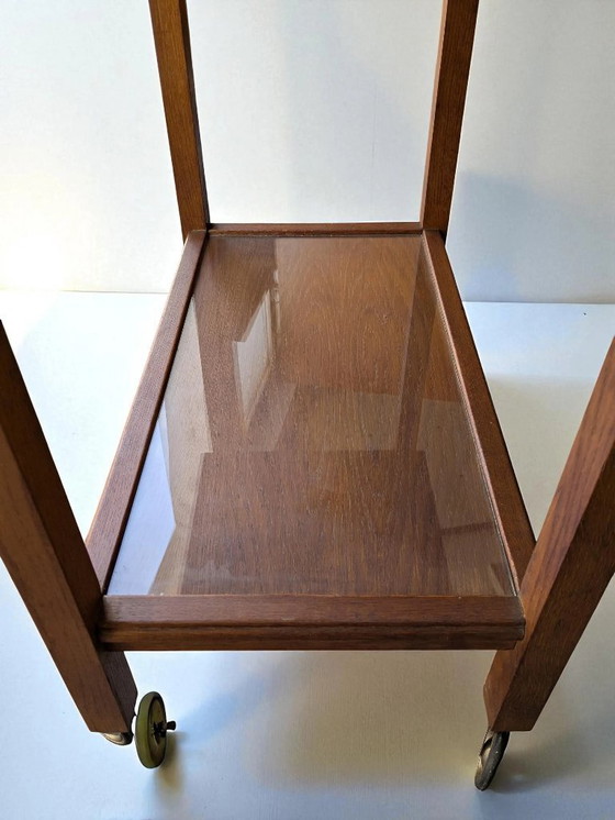 Image 1 of Carrello di servizio vintage in legno, tavolino laterale con ruote degli anni '60/'70 in stile scandinavo, solido carrel