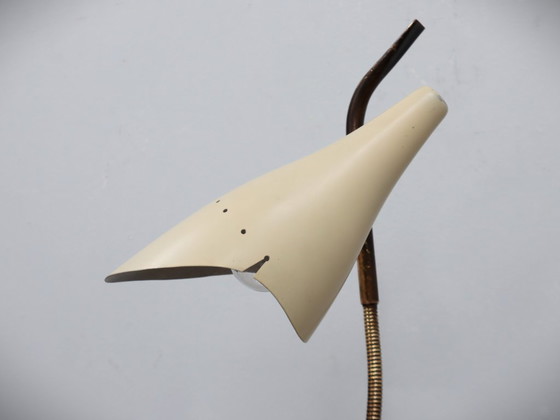 Image 1 of Oscar Torlasco voor Lumen zeldzame Italiaanse tafellamp uit 1950 in messing en marmer