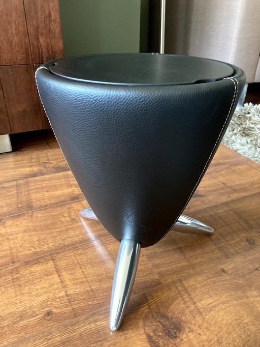 1x Leolux side table Tam-Tam black
