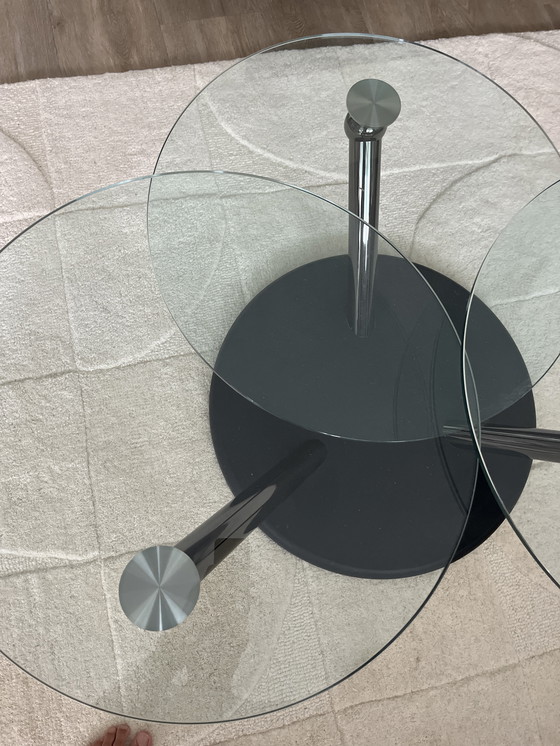 Image 1 of Table basse rotative en verre