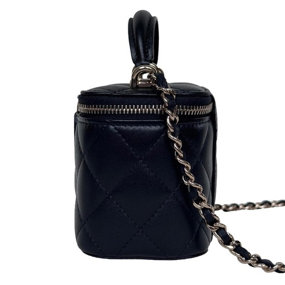 Chanel Vanity – Crossbody bags, Lambskin (photo 8 of 11)