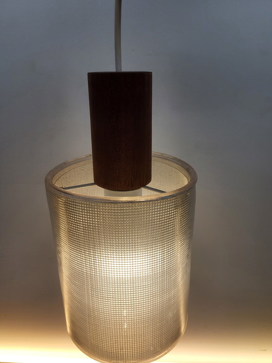 Image 1 of Lampe pendante vintage, style scandinave, bois et plexiglas gaufré, années 1980