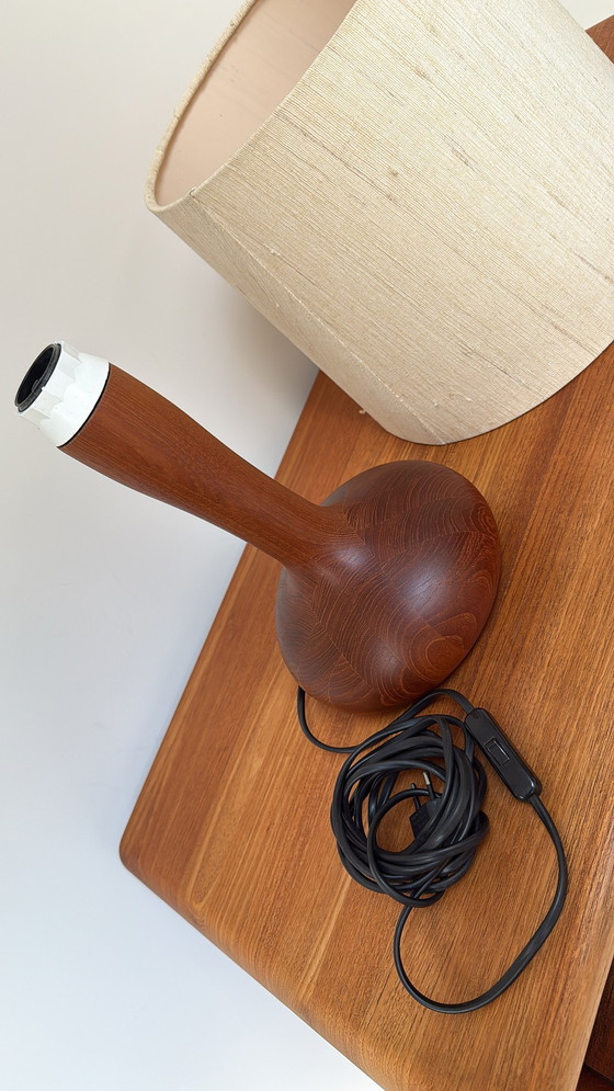 Image 1 of Lampada da tavolo vintage Domus in legno di teak