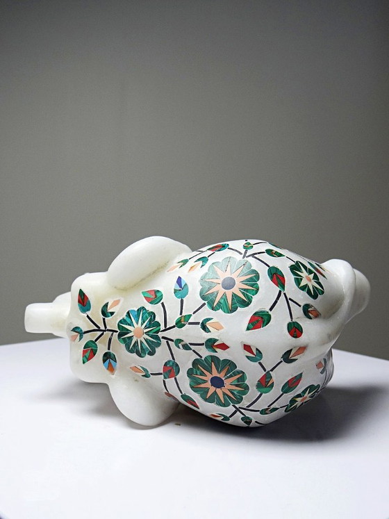 Image 1 of Elefante indiano decorativo in alabastro intarsiato con pietre, artigianato vintage
