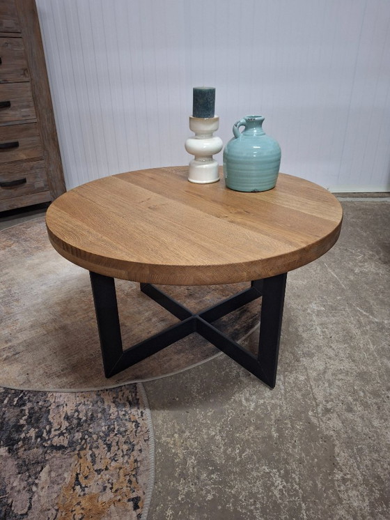 Image 1 of New robust oak coffee table with metal base 80cm