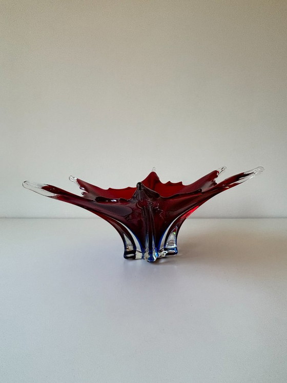 Image 1 of Striking Murano blown glass centerpiece – Ruby red and cobalt blue – Sculptural design