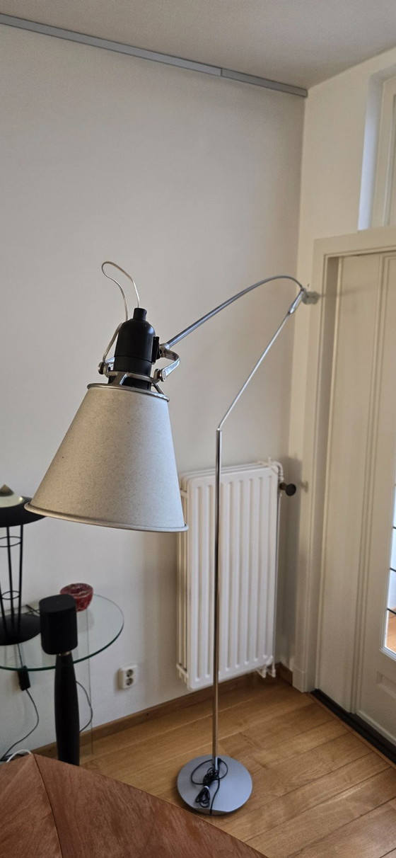 Design vloerlamp – Artemide, Vloerlampen, Aluminium (photo 2 of 5)