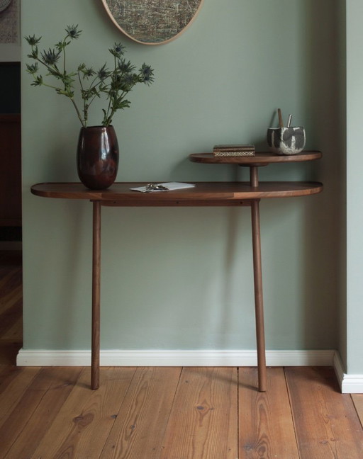 1x Noble and Wood Cloud console