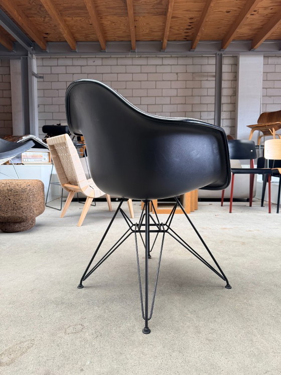 Image 1 of Chaise Vitra Eames DAR (2x)