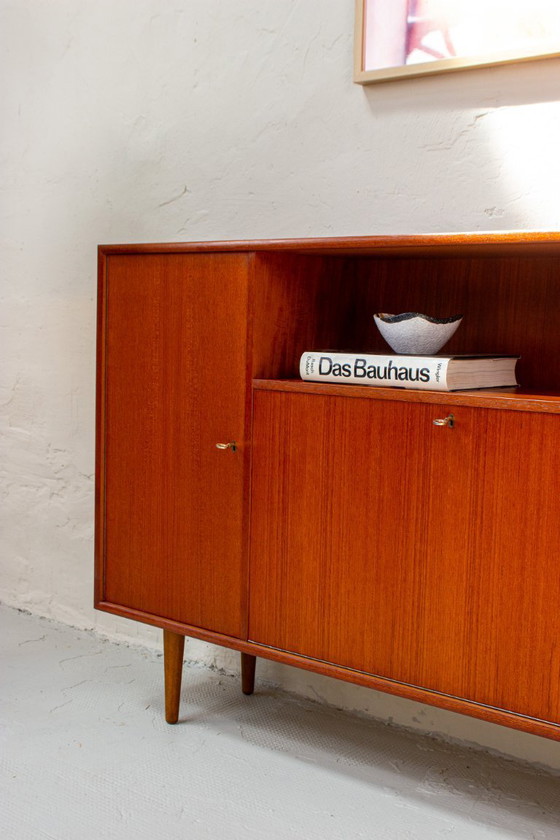 Image 1 of Vintage teakhouten dressoir/commode, Deens, midden 20e eeuw, jaren 60.