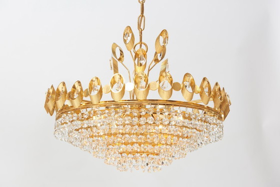 Image 1 of Grande lampadario Hollywood Regency in ottone e vetro di Palwa