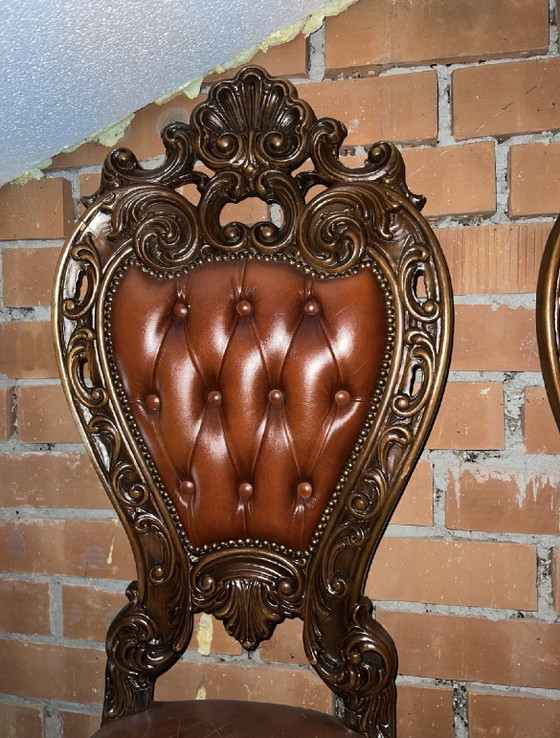 4 Sedie da pranzo barocche in pelle – Legno (photo 2 of 15)