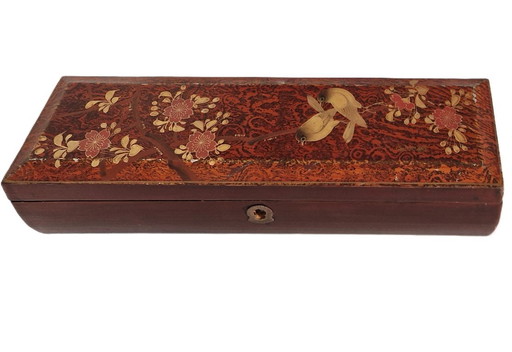 Antique Japanese lacquer box / brush box with birds
