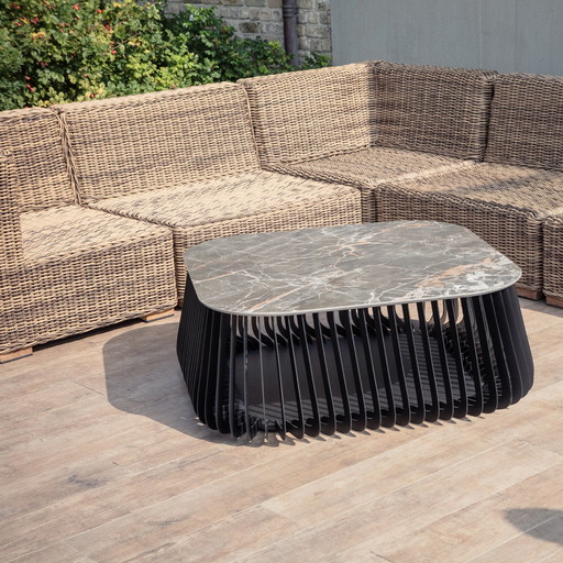 Mantiro Elica Square coffee table