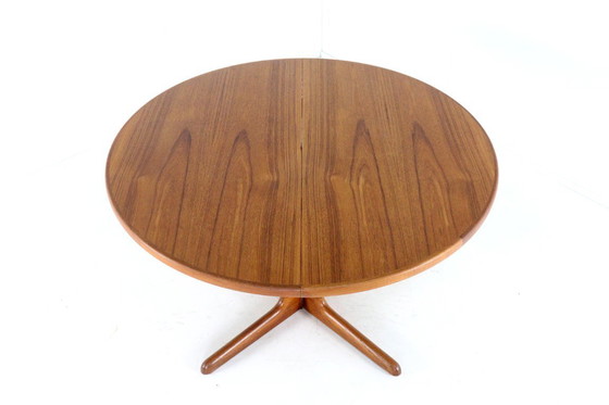 Image 1 of Dyrlund Danish design round 2x extendable dining table vintage