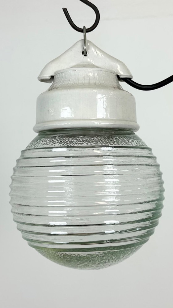 Image 1 of Vintage witte porseleinen hanglamp met geribbeld glas, jaren 70