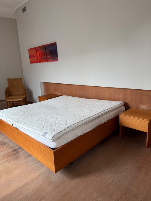 Custom Design Bed Set