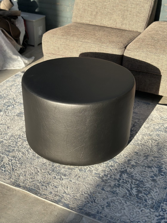 Image 1 of (Nuovo) Pouf nero fatto a mano (effetto pelle)