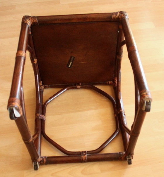 Image 1 of Tavolino laterale di metà secolo su rotelle - fatto a mano - rattan, bambù, legno