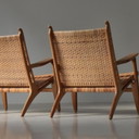 Rara coppia di sedie da salotto danesi in stile anni '50, in quercia e rattan con intreccio a canne, sedute da collezione della 