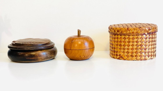 Image 1 of 3 boites bois et paille vintage