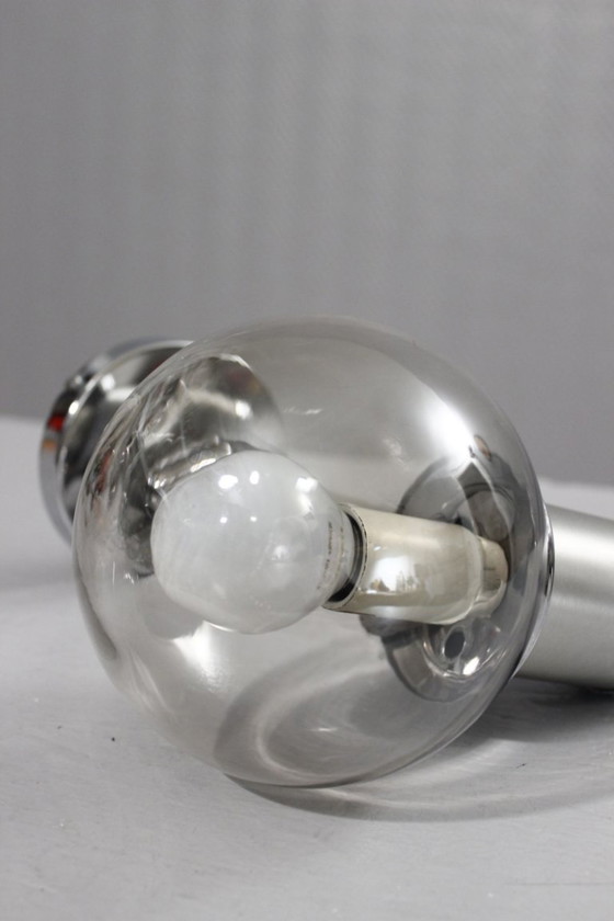 Image 1 of Applique murale vintage design 1970s globe verre fumé & acier chromé