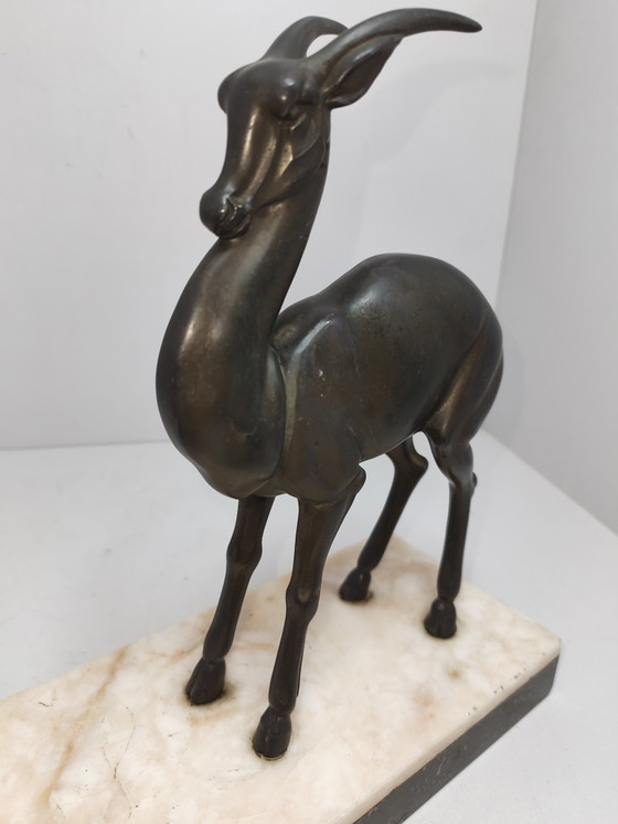 Esculturas Art Déco francesas originales con dos gacelas – Marble, Metal (photo 8 of 13)