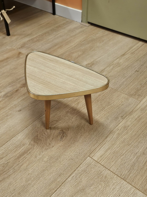 Table d'appoint vintage pour plantes, petite table – Tables d'appoint, Wood (photo 2 of 7)