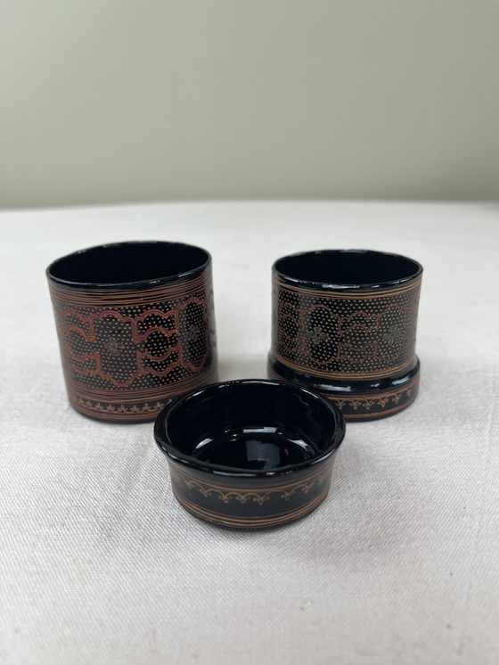 Image 1 of Boîte à bétel en bois laqué 