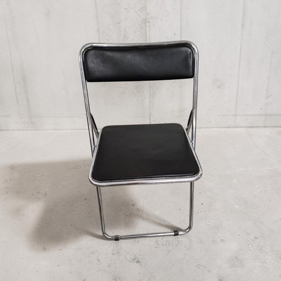 Image 1 of Set van 4 opklapbare stoelen in chroom- en leerstijl uit het midden van de 20e eeuw, Italië, jaren 70.