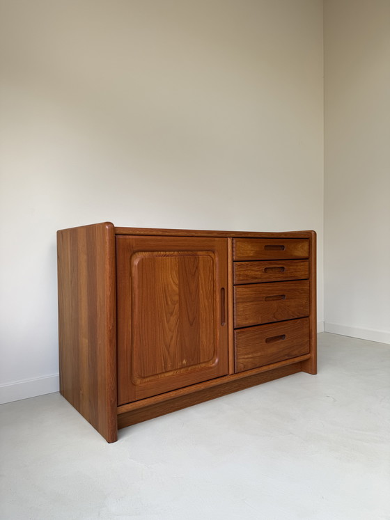 Image 1 of Mobile vintage in legno massello Dyrlund