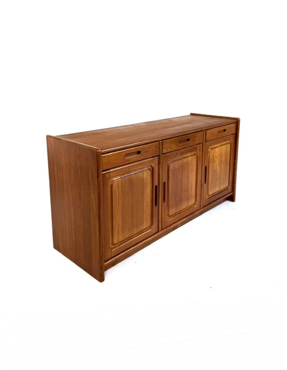 Image 1 of Vintage Danish teak sideboard, Dyrlund '80