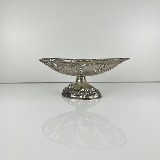Openwork metal bowl with vine leaf and grape motif, 20th century. – decoratieve objecten, Vintage (photo 2 of 11)