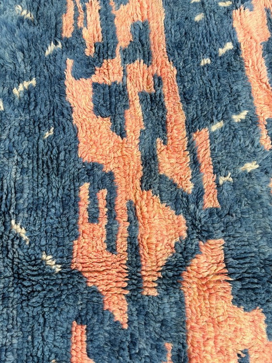 Alfombra marroquí Mrirt azul de 185x250 cm, alfombra bereber de lana hecha a mano, alfombra marroquí de lujo. (photo 3 of 11)