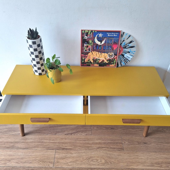 Image 1 of vintage dressoir