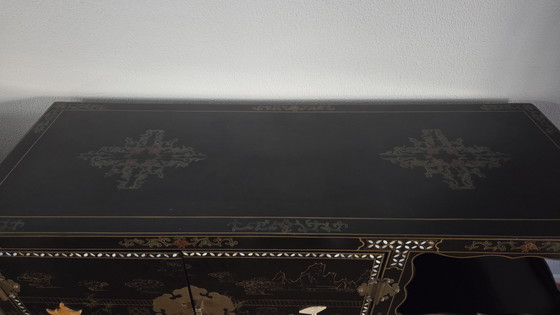 Image 1 of Armoire/commode chinoise ancienne