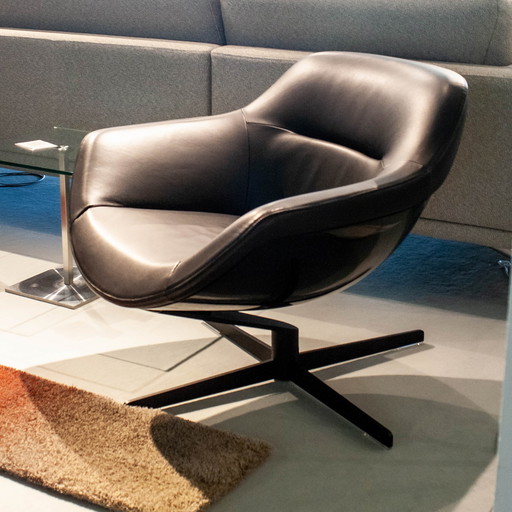 Poltrona girevole Cassina Auckland