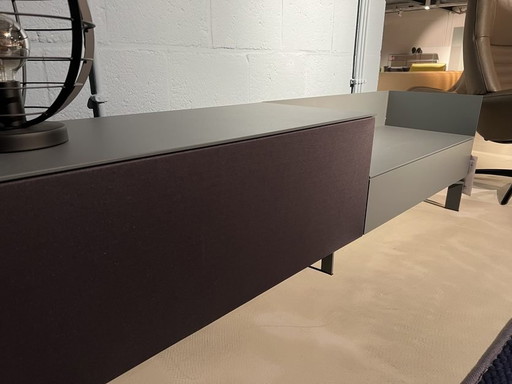 Quadratischer TV-Schrank – Kwadraat, tv meubelen (photo 2 of 3)