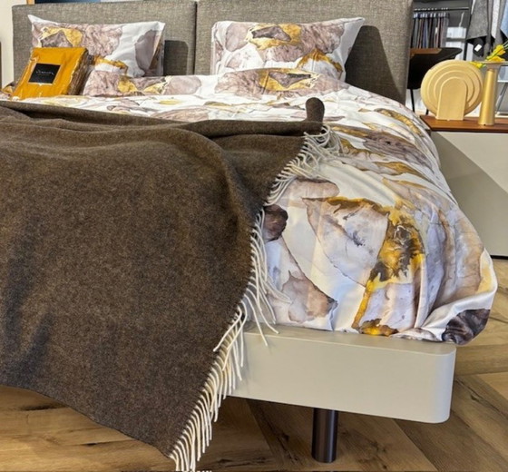 Image 1 of Letto Novamobili 180x210cm Letto da esposizione comprensivo di 2 comodini e materassi.