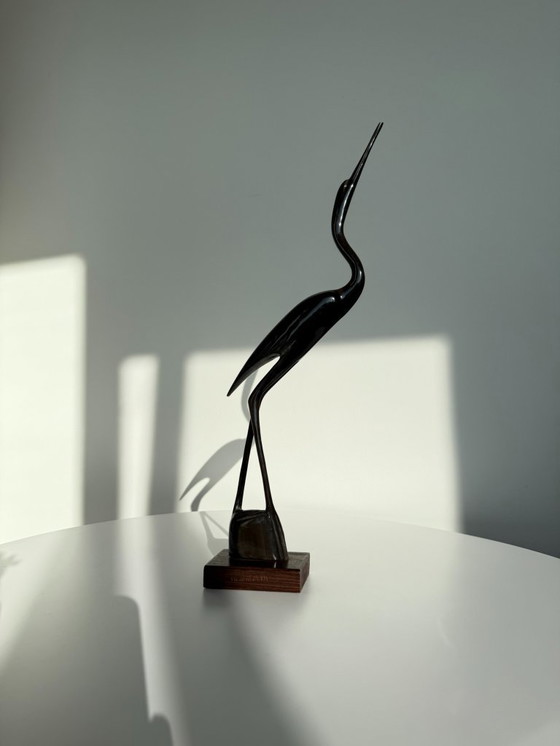 Image 1 of Héron vintage sculpté à la main