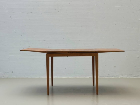 Image 1 of Extendable mid-century table in Danish style