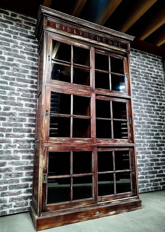 Image 1 of Vitrine / Meuble de bibliothèque / Buffet / Meuble scolaire