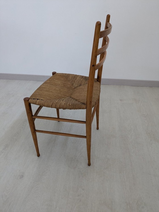Image 1 of Authentischer Chiavarina-Stuhl aus Naturholz mit Sitzfläche aus geflochtenem Stroh - Ikone des italienischen Kunsthandwerks