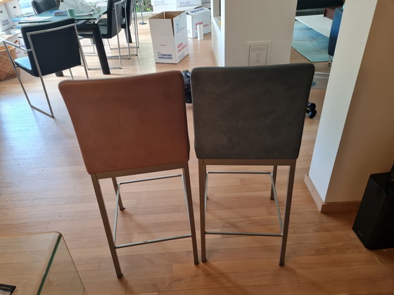 2 very beautiful bar stools – Barstools, Plastic, Metal (photo 5 of 5)