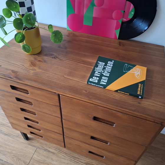 Image 1 of commode vintage