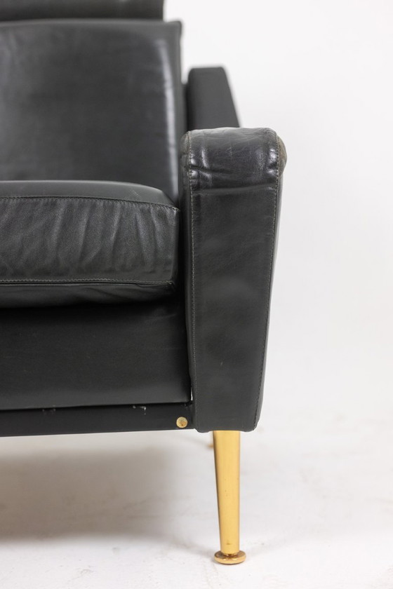 Image 1 of Airborne. Een paar groene leren fauteuils. Jaren 50.