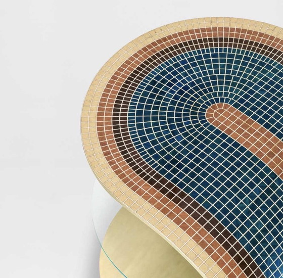 Image 1 of Vonn Jansen Papillon Tisch, Tisch/Salon/Nachttisch, einzig handgemacht