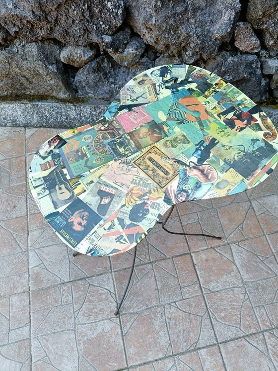 Image 1 of Tavolino da caffè con dipinto di chitarra di metà secolo