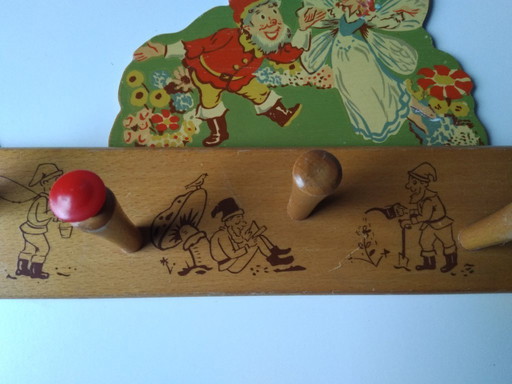 Porte-manteau d'enfant vintage en bois de hêtre des années 1960