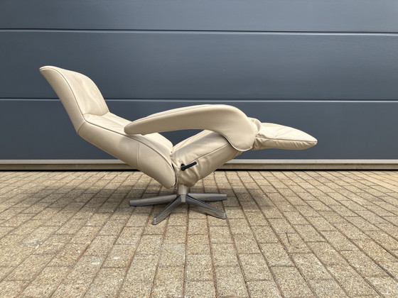 Image 1 of Jori Symphony Medi Mono-move recliner Beige Lipano leather